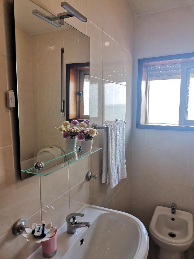 "O Veleiro" Rest. Resid. Bed and Breakfast Torreira Buitenkant foto